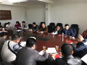 房總集團第一、第二黨支部開展支部納新和學習十九大專題會議
