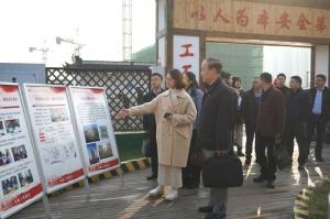 市紀(jì)委常委胡堅一行赴市北32#地塊視察清廉工程 建設(shè)情況