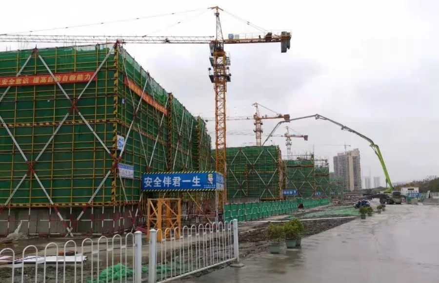 市北32號(hào)地塊提前完成地下室結(jié)頂！